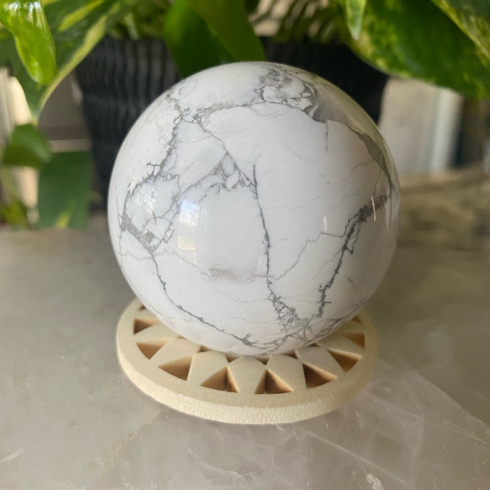 ✨🔮 Howlite Crystal Sphere - Picture 3 of 4